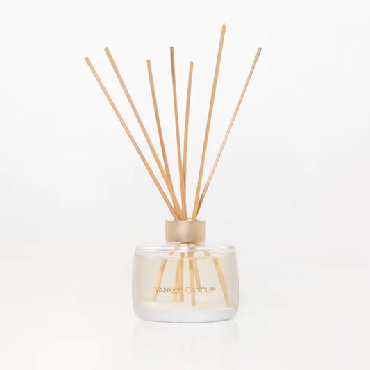 petal-premium-reed-diffuser