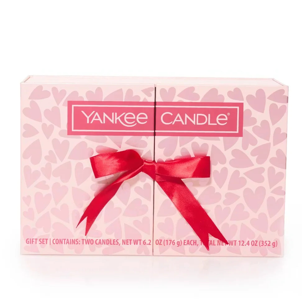 love-is-in-the-air-fluted-candles-gift-set