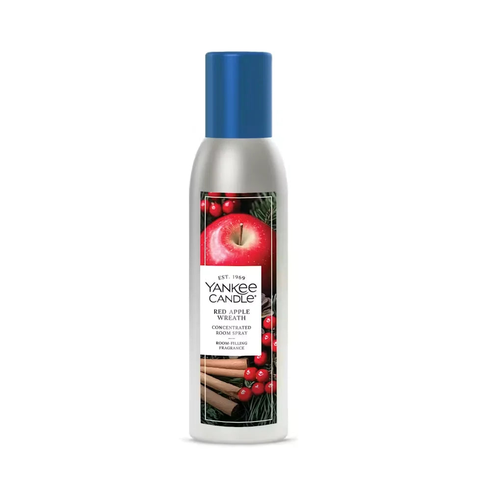 red-apple-wreath