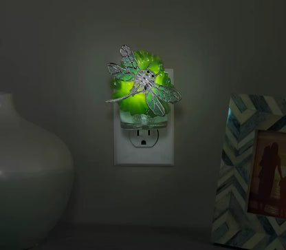 dragonfly-on-lilypad-scentplug-diffuser-with-light